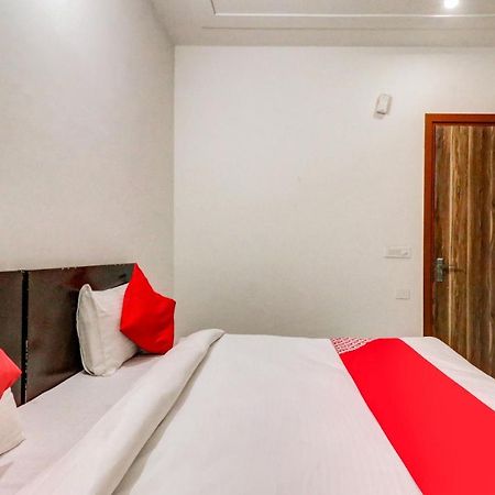 Oyo 71597 The Shivaay Residency Hotel Gurgaon Ngoại thất bức ảnh