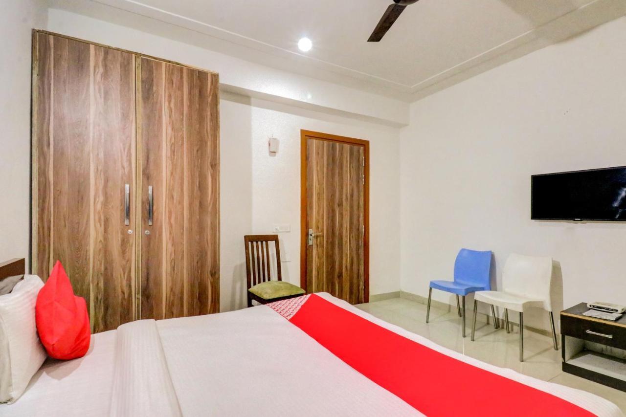 Oyo 71597 The Shivaay Residency Hotel Gurgaon Ngoại thất bức ảnh