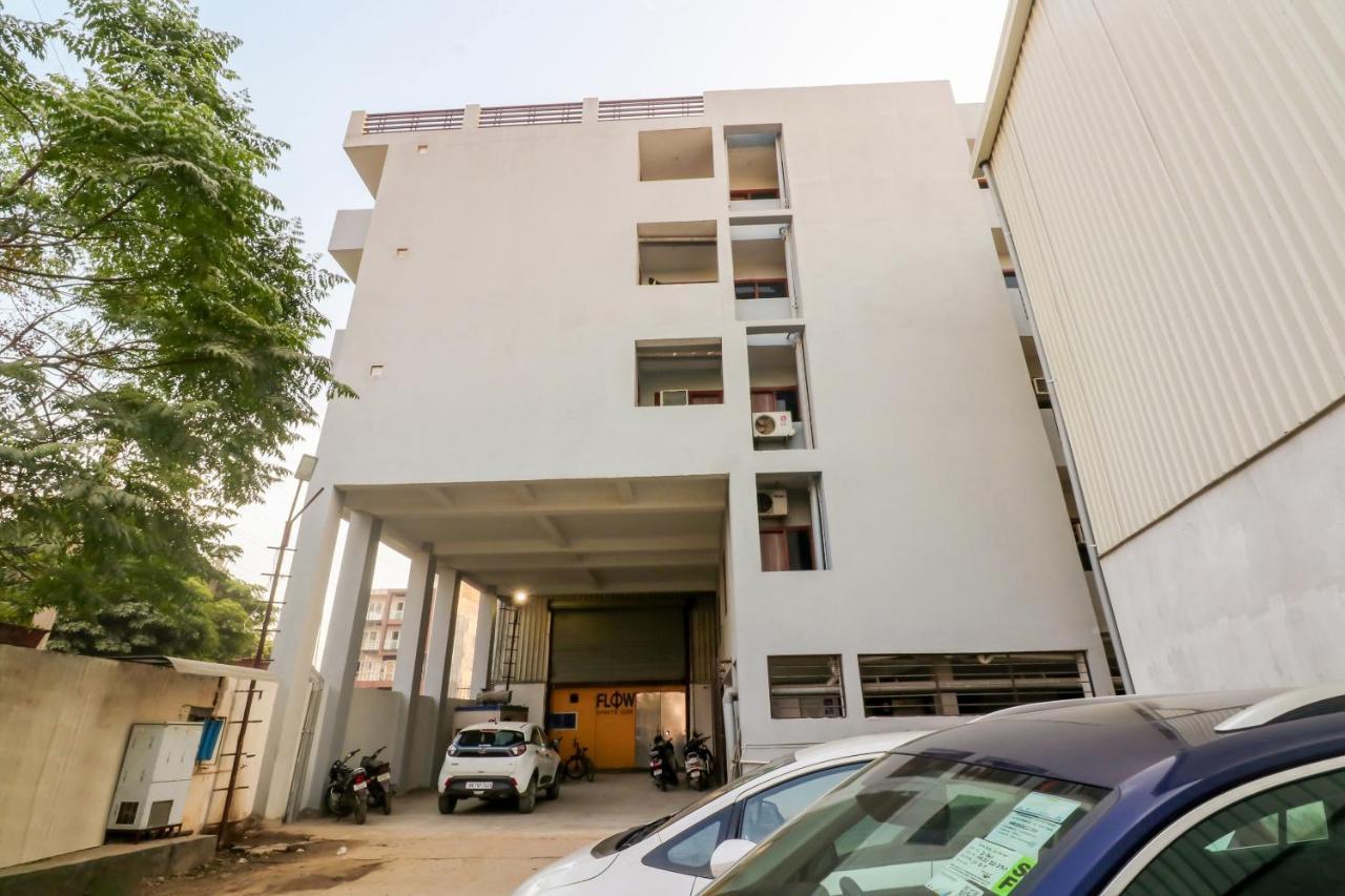 Oyo 71597 The Shivaay Residency Hotel Gurgaon Ngoại thất bức ảnh